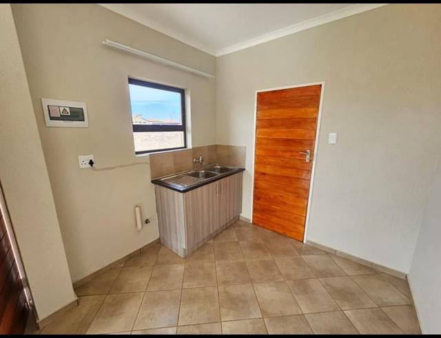 2 BEDROOM HOUSE FOR SALE IN SELCOURT